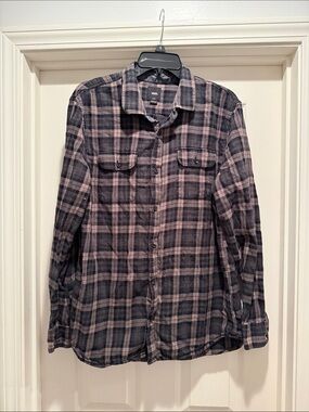 Vans Plaid Flannel Shirt in Black and Gray